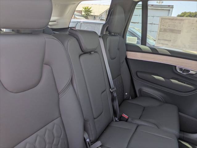 New 2026 Volvo XC90 T8 Plus w/ Protection Package AWD/4WD image 13