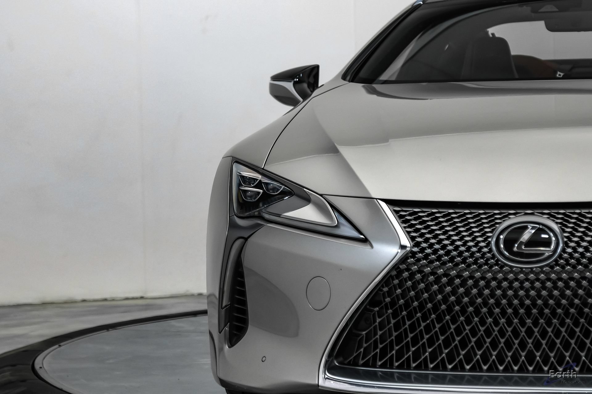 Used 2018 Lexus LC 500 Coupe w/ Performance Package RWD image 30