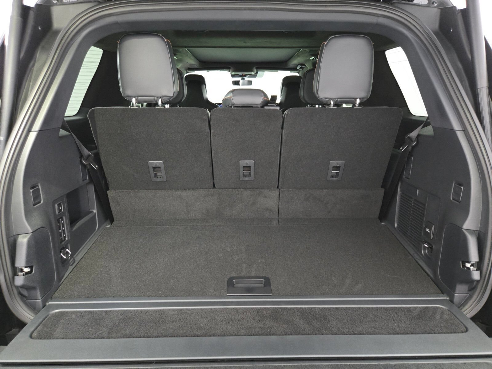 New 2027 Lincoln Navigator Black Label AWD/4WD image 18