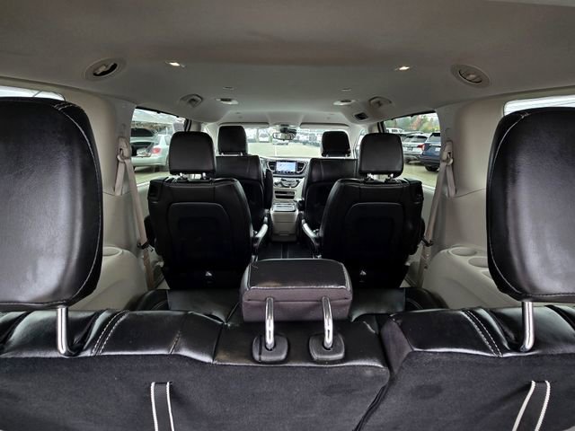 Certified 2024 Chrysler Pacifica Touring-L image 26