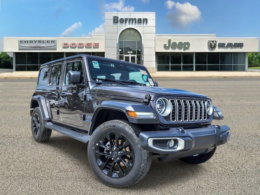 Used 2025 Jeep Wrangler Unlimited Sahara AWD/4WD image 2
