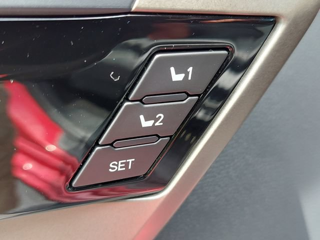 Certified 2025 Toyota Tundra Limited AWD/4WD image 17