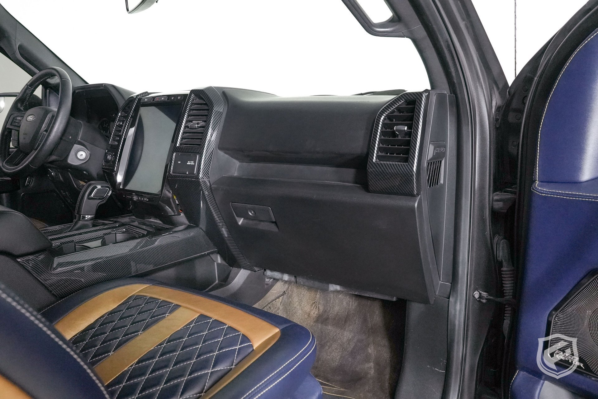 Used 2018 Ford F150 XLT w/ Equipment Group 302A Luxury AWD/4WD image 29