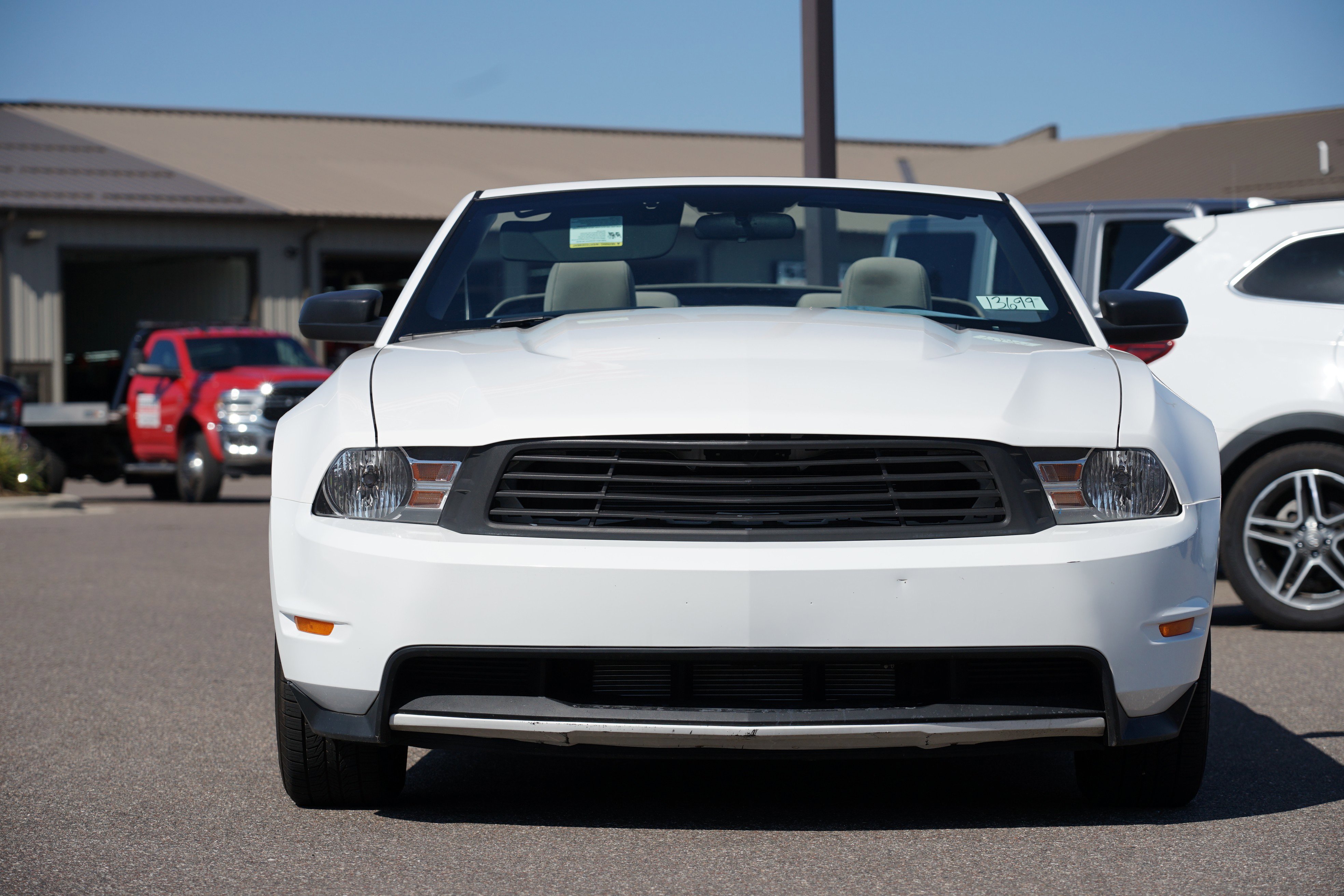 Used 2010 Ford Mustang Convertible image 7