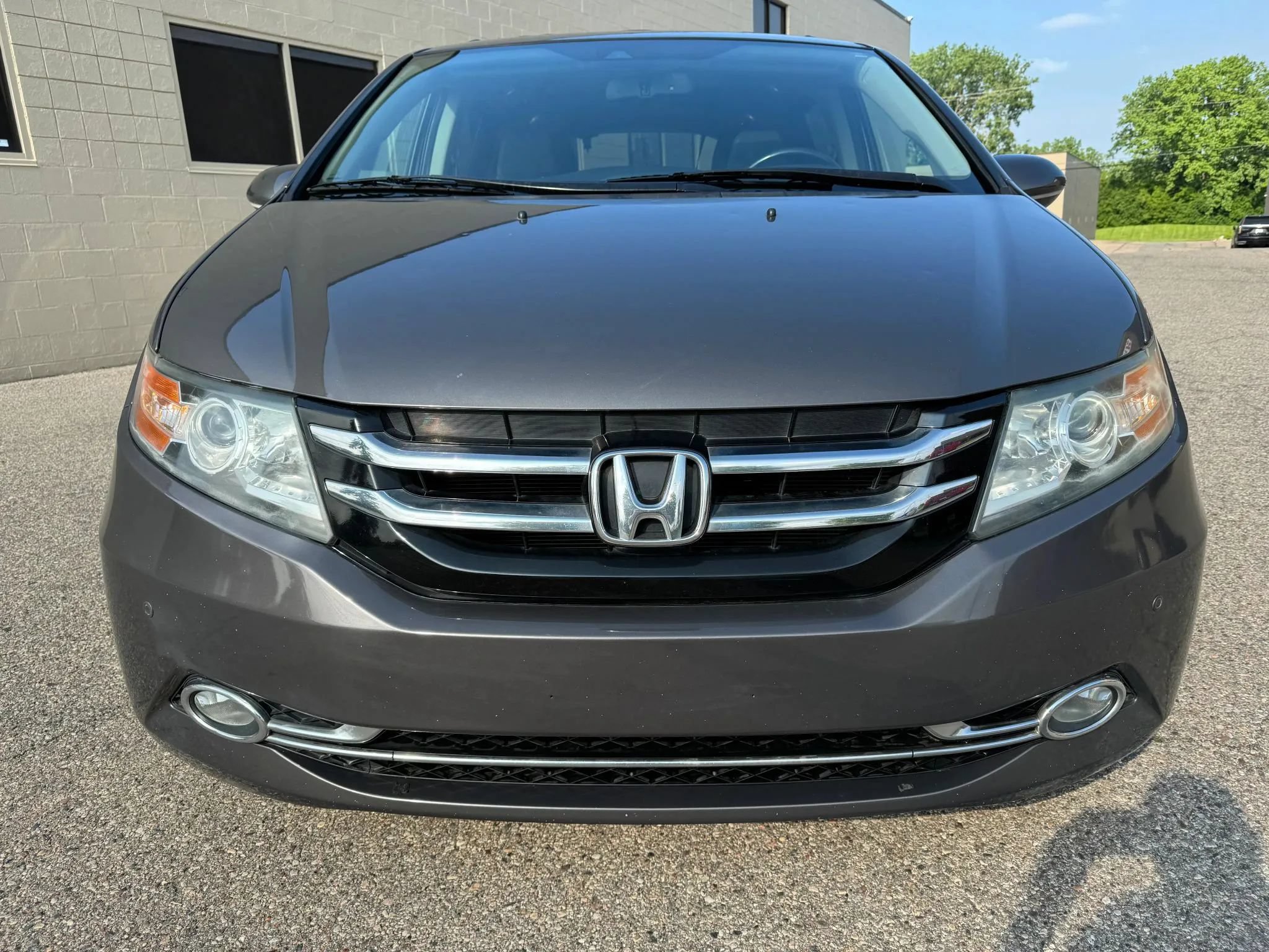 Used 2014 Honda Odyssey Touring image 2