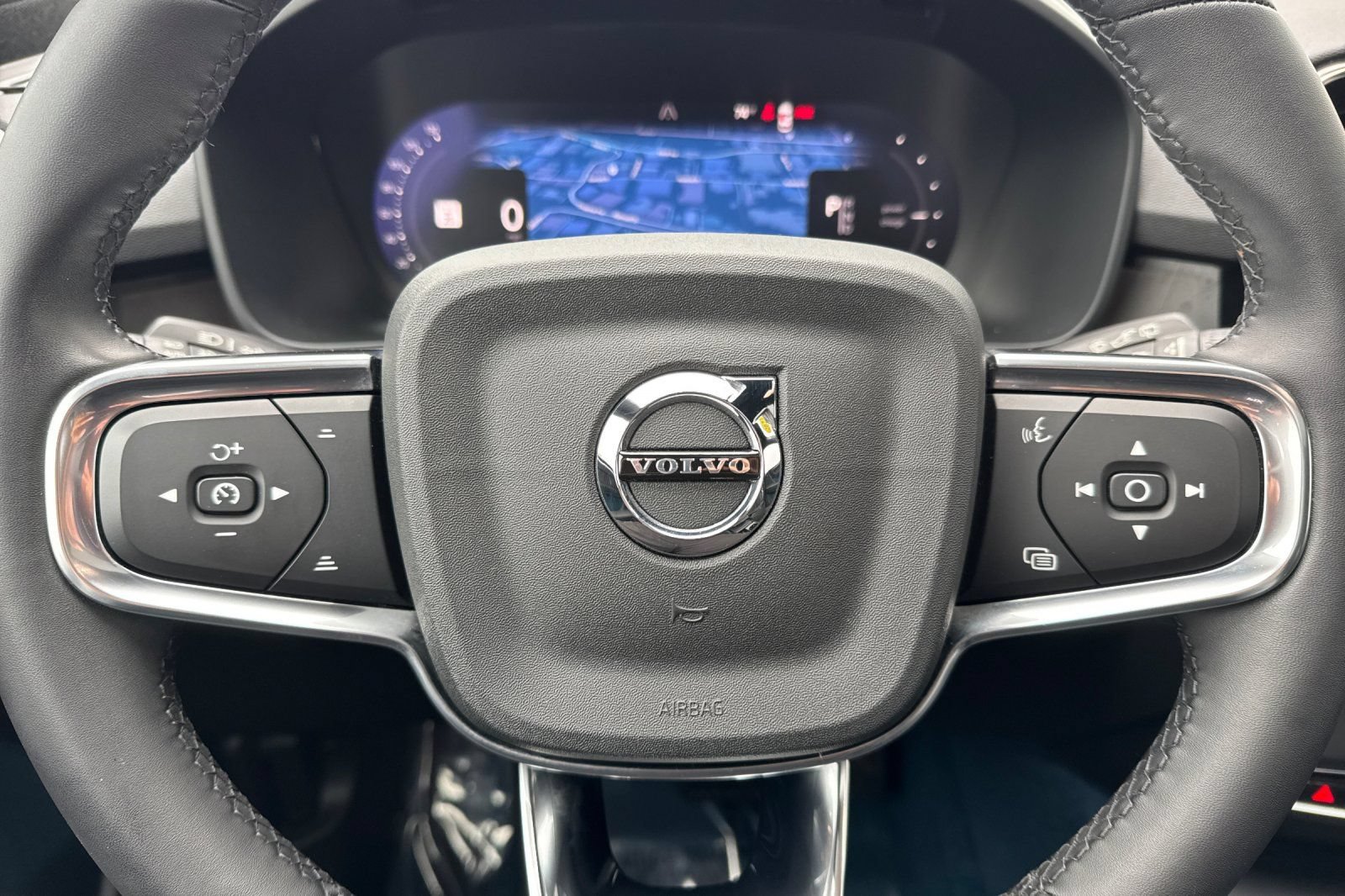 Used 2023 Volvo XC40 Recharge Ultimate w/ Protection Package Premier AWD/4WD image 26