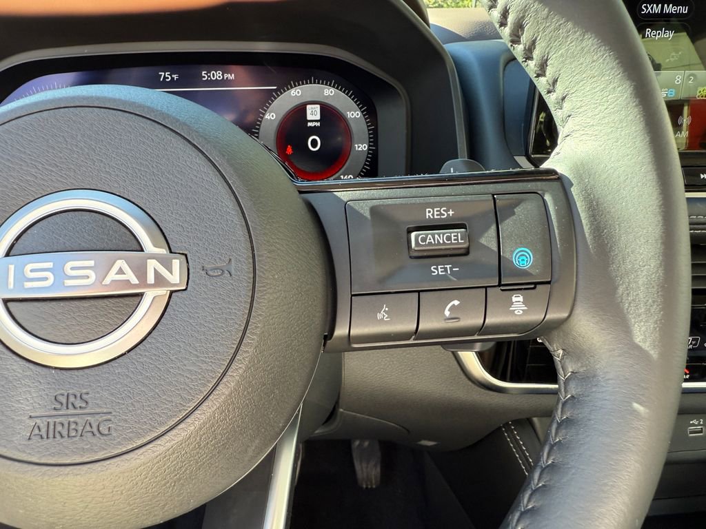 Used 2023 Nissan Rogue Platinum w/ Platinum Premium Package AWD/4WD image 23