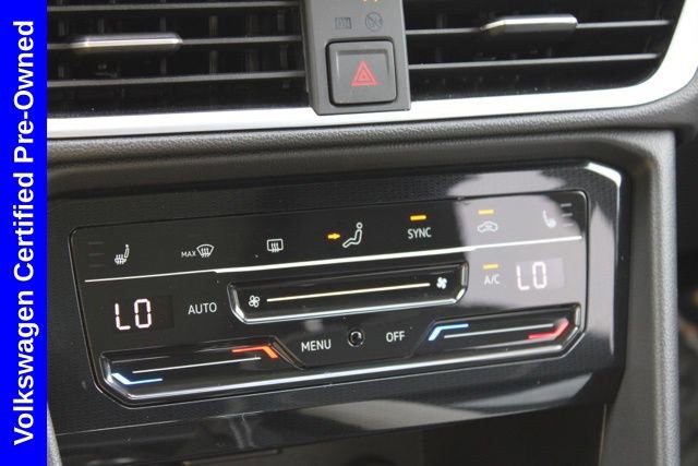 Used 2025 Volkswagen Taos SE w/ Panoramic Sunroof Package AWD/4WD image 39