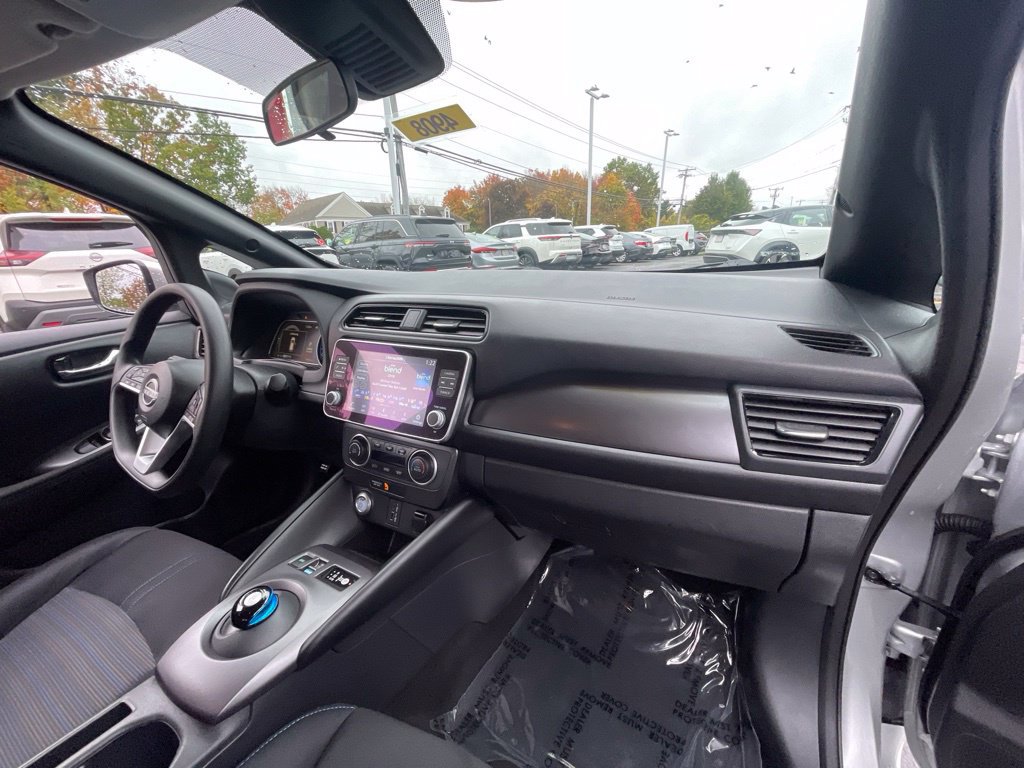 Certified 2023 Nissan Leaf S FWD image 17