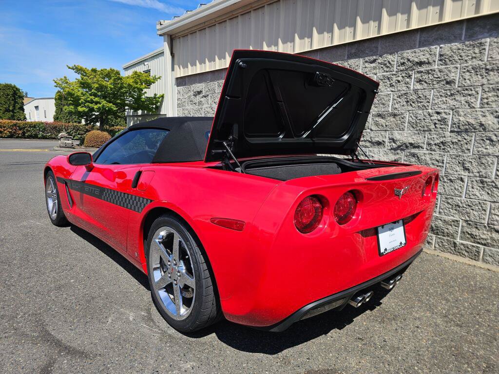 Used 2007 Chevrolet Corvette Convertible w/ Preferred Equipment Group RWD image 7