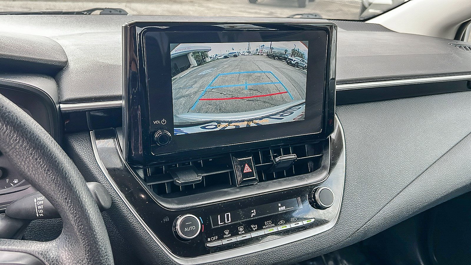 Used 2025 Toyota Corolla LE image 19