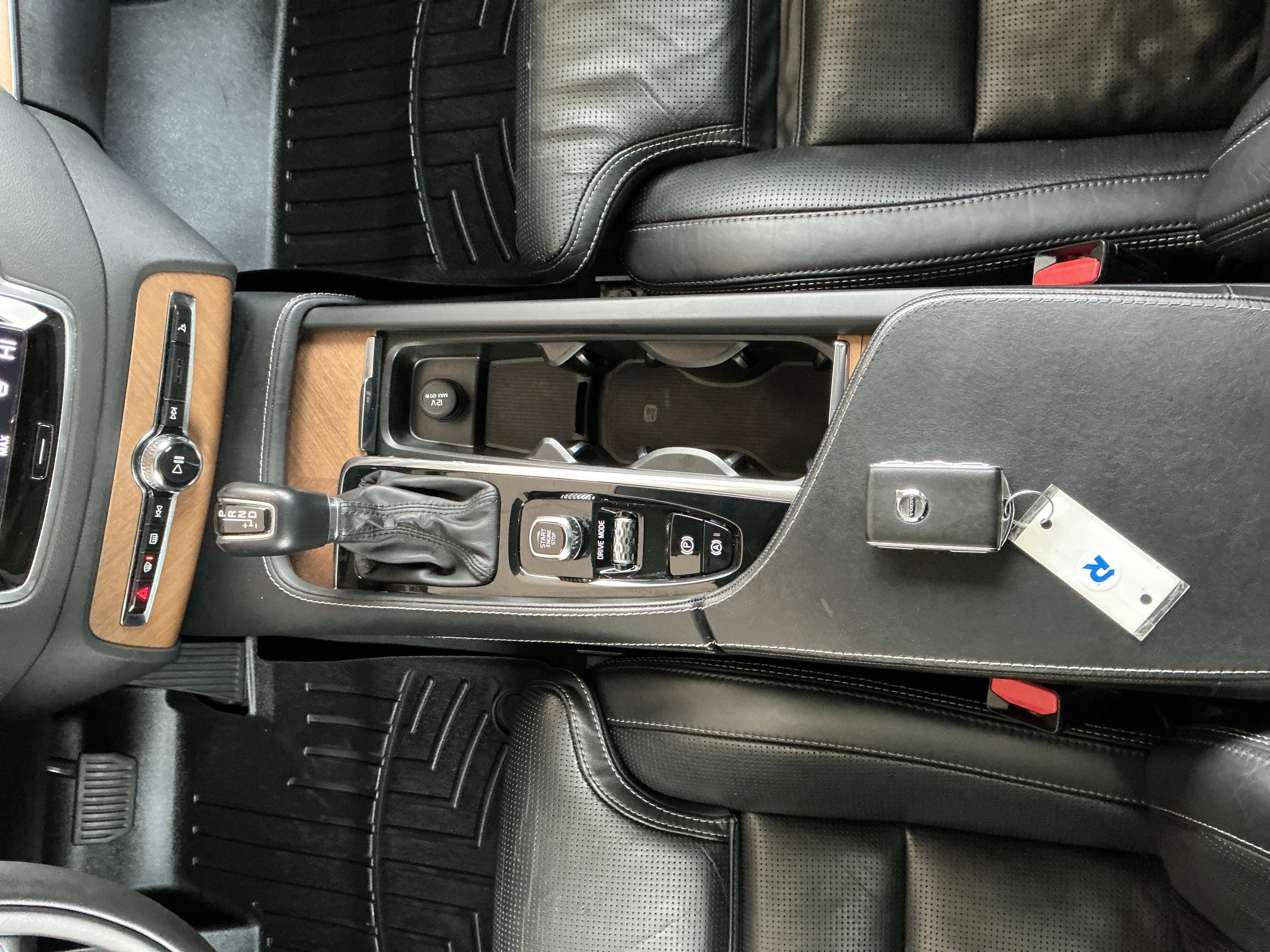 Used 2020 Volvo XC90 T6 Inscription image 11