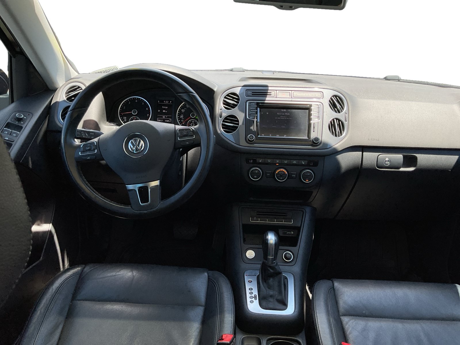 Used 2017 Volkswagen Tiguan Sport AWD/4WD image 14