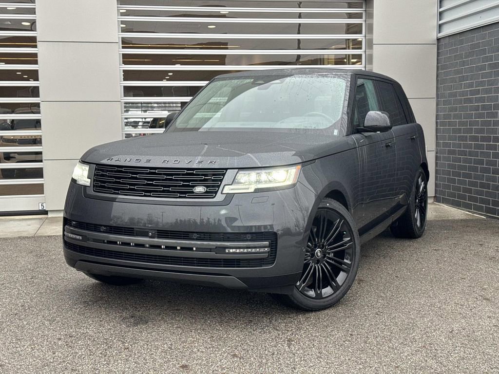 New 2025 Land Rover Range Rover SE