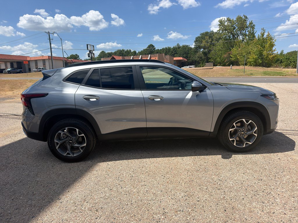 Certified 2024 Chevrolet Trax LT FWD image 12