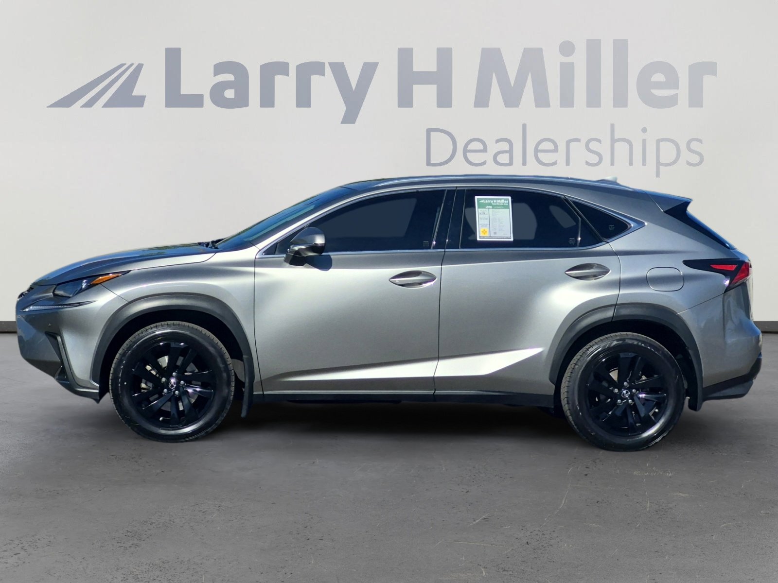 Used 2018 Lexus NX 300 AWD w/ Premium Package image 2