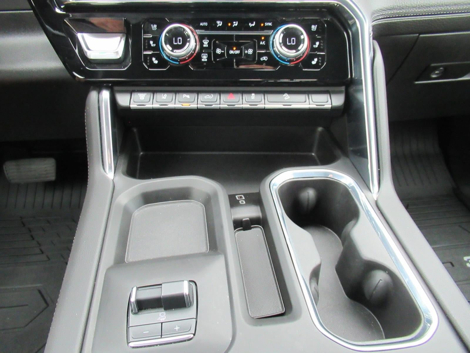 Used 2025 GMC Sierra 2500 Denali w/ Denali Reserve Package AWD/4WD image 35