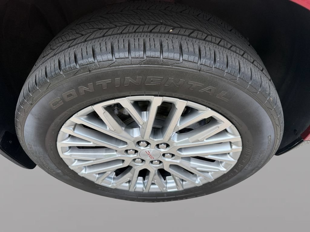 Used 2024 GMC Acadia Denali FWD image 9