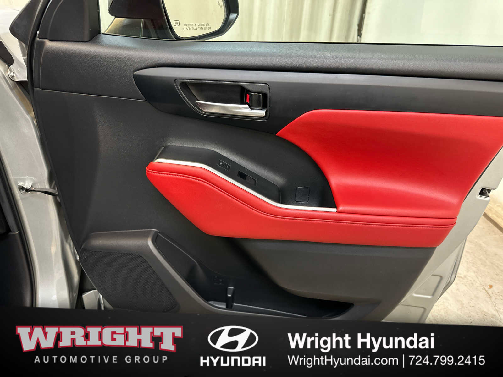 Used 2022 Toyota Highlander XSE image 17