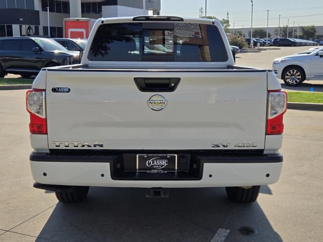 Used 2022 Nissan Titan SV w/ SV Convenience Package AWD/4WD image 6