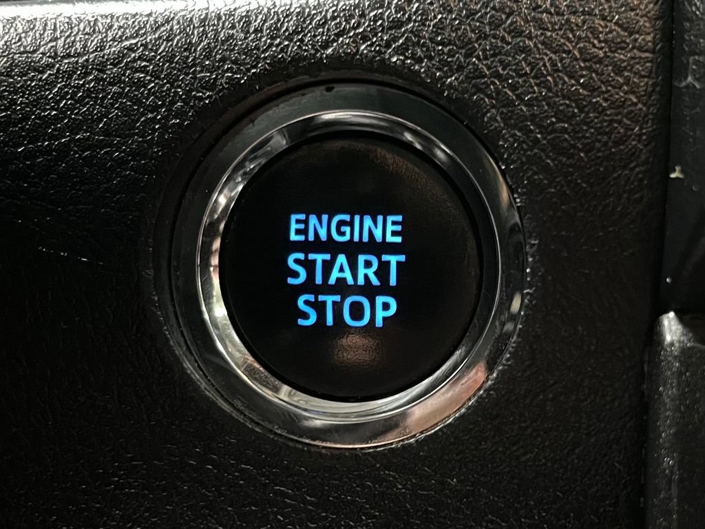 Used 2022 Toyota 4Runner TRD Off-Road Premium AWD/4WD image 34