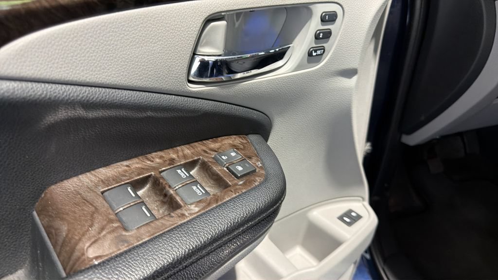 Used 2016 Honda Pilot Elite image 16