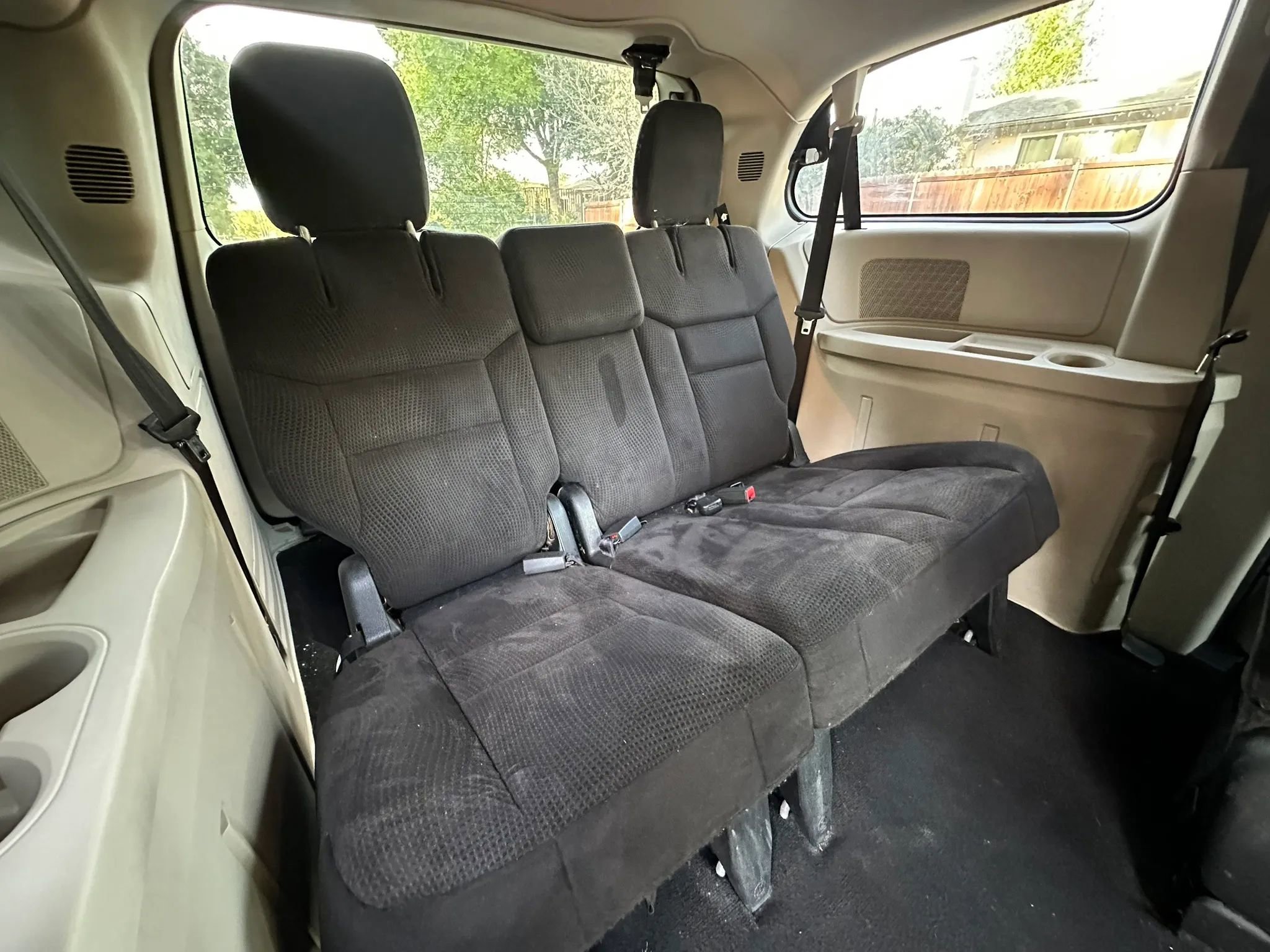 Used 2014 Dodge Grand Caravan SXT image 17