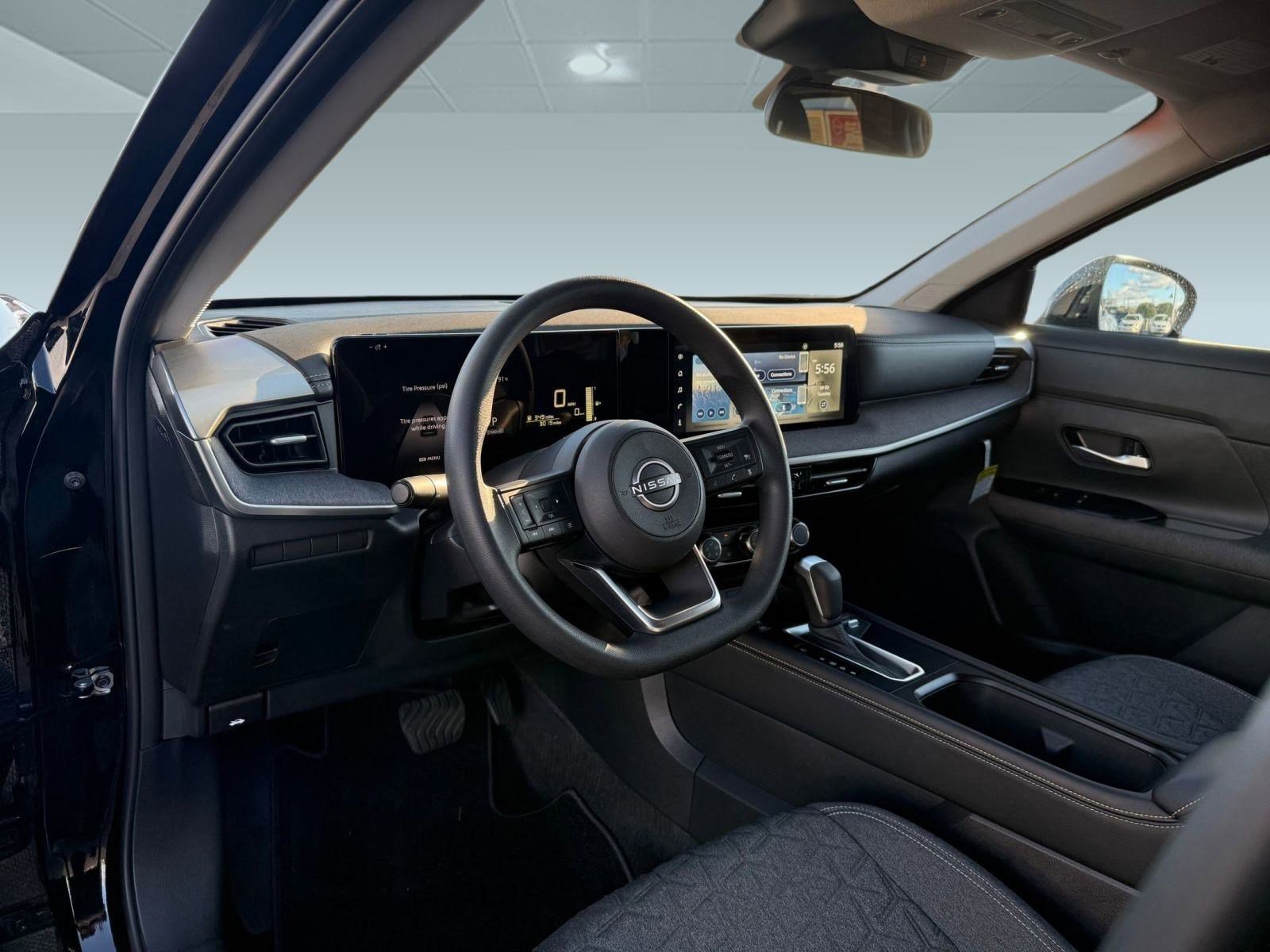 Certified 2025 Nissan Kicks SV image 4