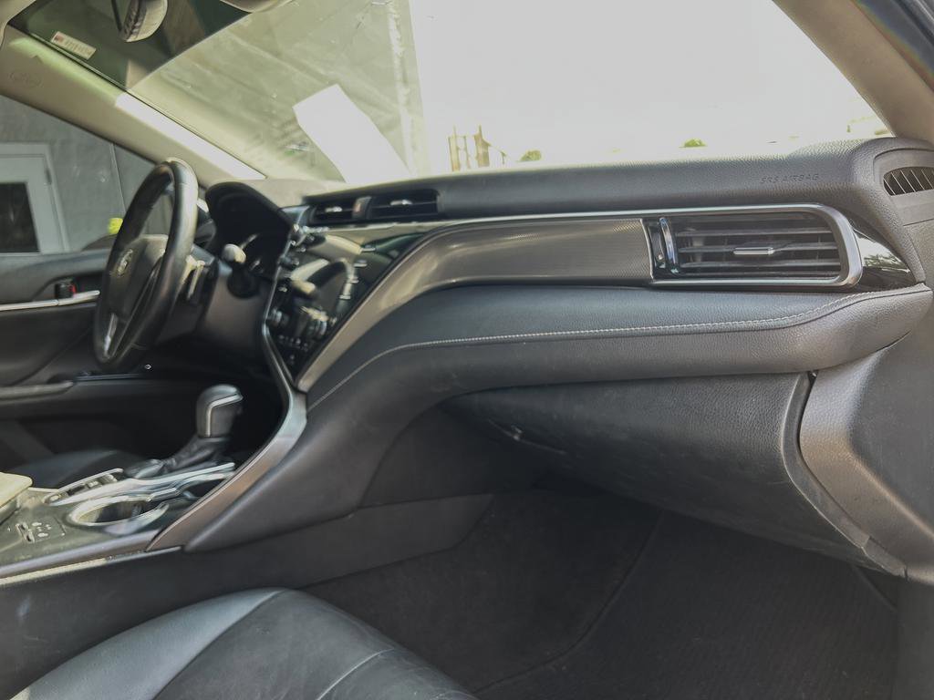 Used 2019 Toyota Camry XSE FWD image 13