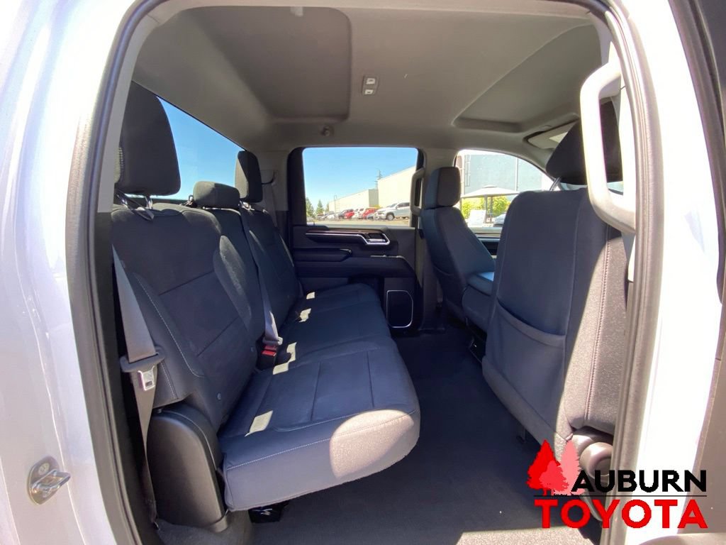 Used 2024 Chevrolet Silverado 2500 LT AWD/4WD image 17