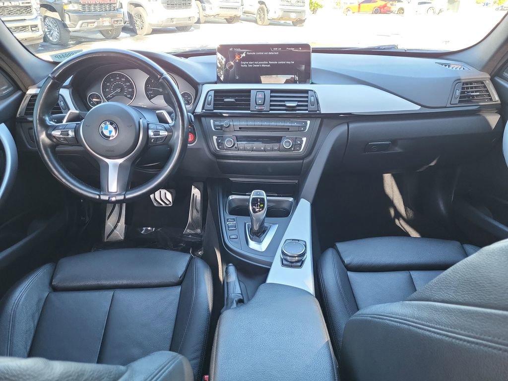 Used 2015 BMW 335i xDrive Sedan AWD/4WD image 12