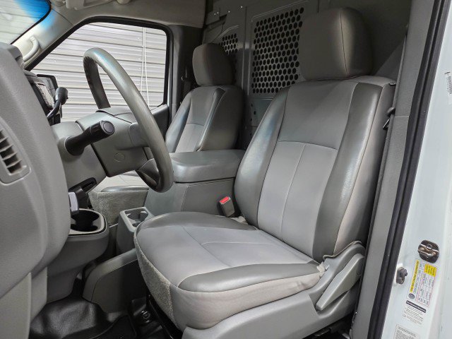 Used 2018 Nissan NV 2500 SV RWD image 17