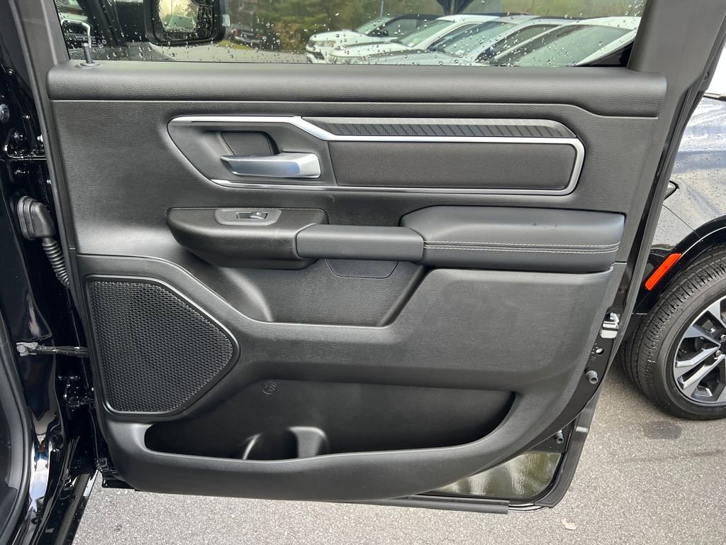 New 2026 RAM 1500 4x4 Crew Cab image 23