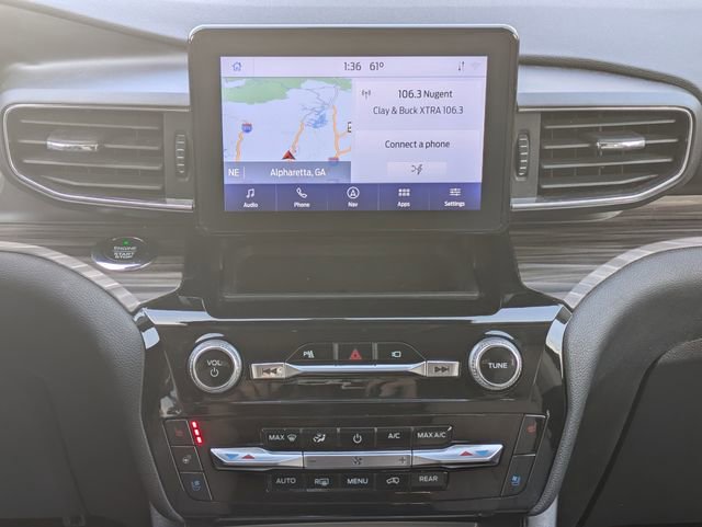 Certified 2021 Ford Explorer Limited w/ Hybrid Equipment Group 310A image 17