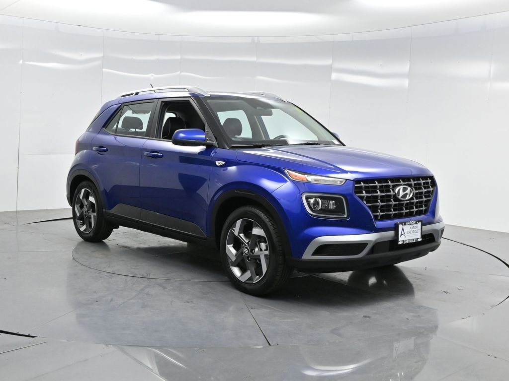 Used 2023 Hyundai Venue Limited w/ Cargo Package image 34