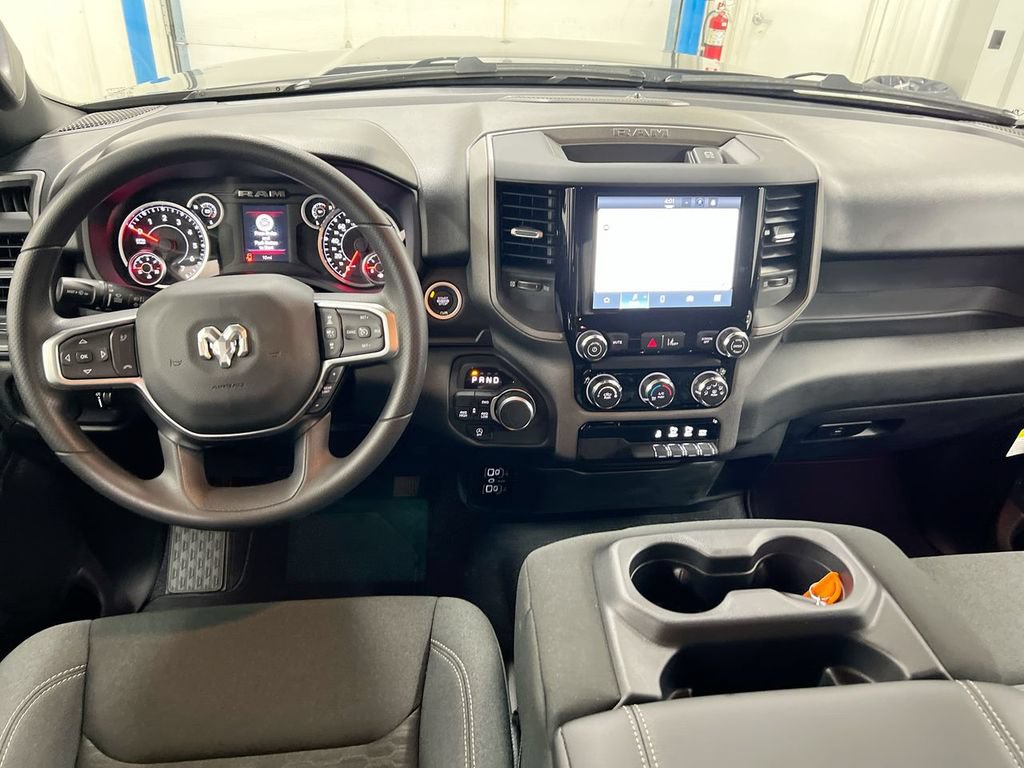 New 2026 RAM 1500 Express AWD/4WD image 10