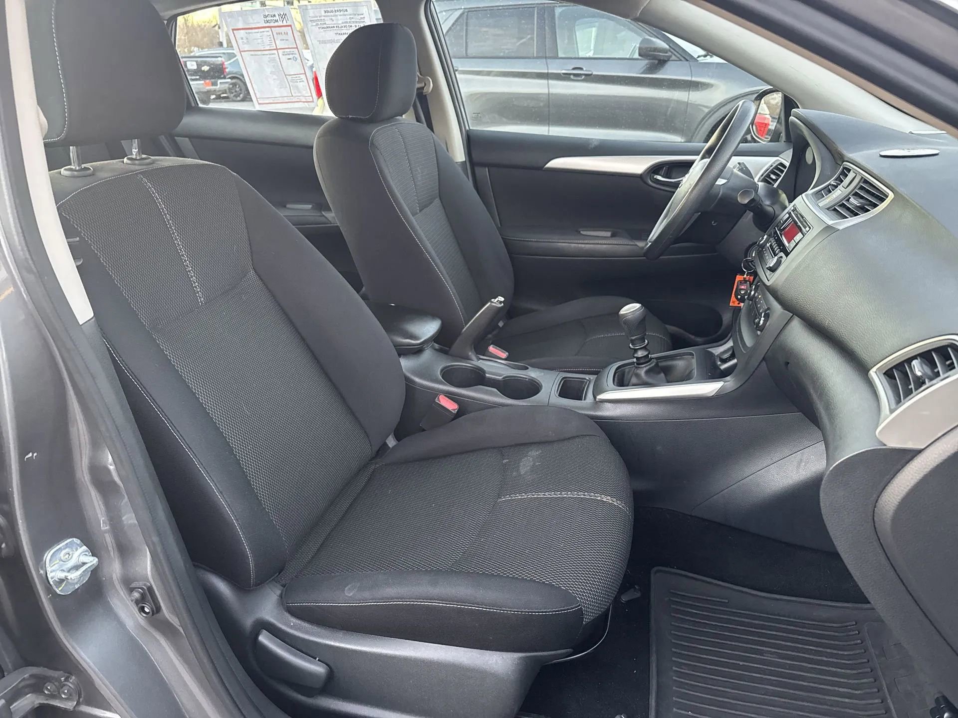 Used 2017 Nissan Sentra S image 28