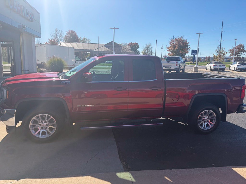 Used 2017 GMC Sierra 1500 SLE w/ SLE Value Package AWD/4WD image 5