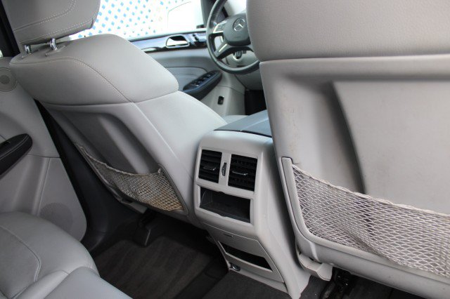 Used 2014 Mercedes-Benz ML 350 BlueTEC 4MATIC w/ Premium 1 Package image 19