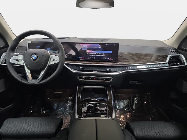Certified 2025 BMW X7 xDrive40i w/ Premium Package AWD/4WD image 9