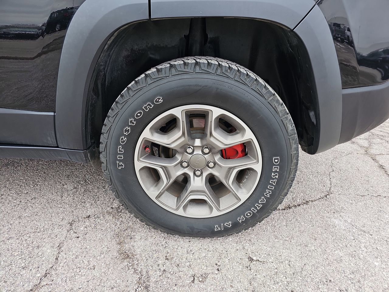 Used 2022 Jeep Cherokee Trailhawk w/ Comfort/Convenience Group image 35