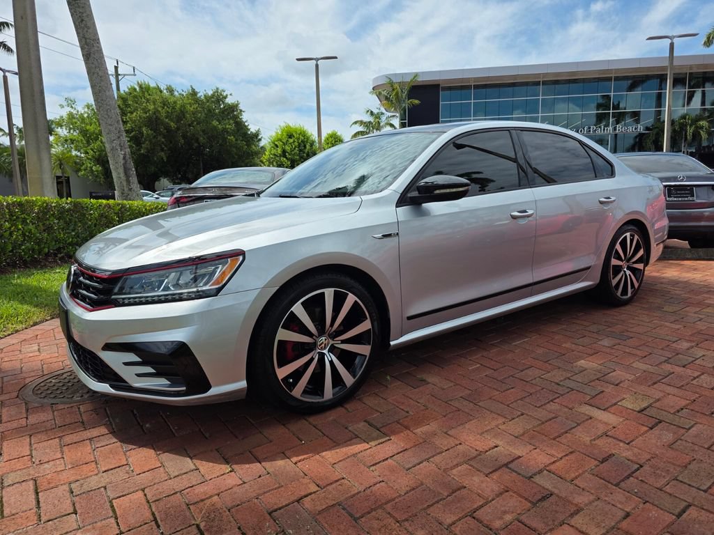 Used 2018 Volkswagen Passat 3.6 FWD image 8