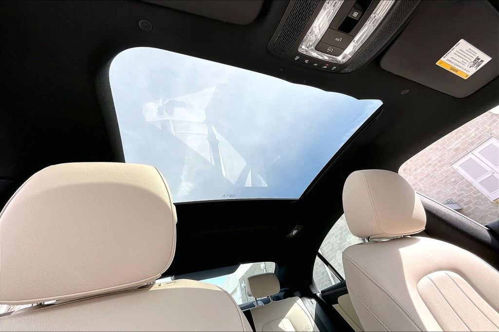 Certified 2023 Mercedes-Benz CLA 250 4MATIC image 17