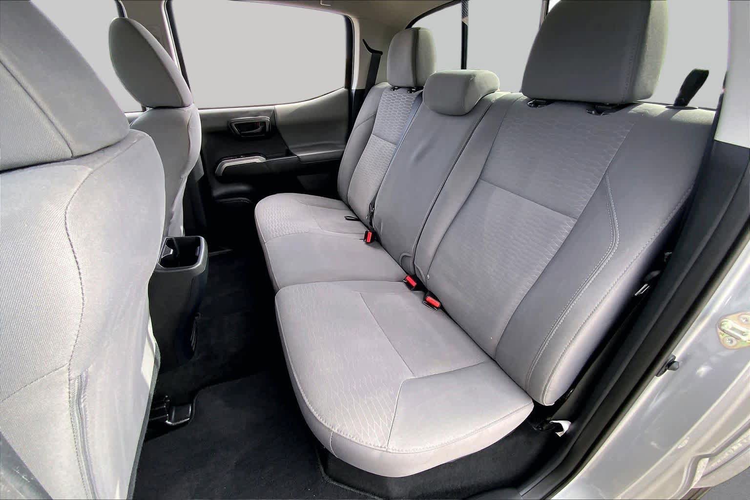 Used 2019 Toyota Tacoma SR5 RWD image 20