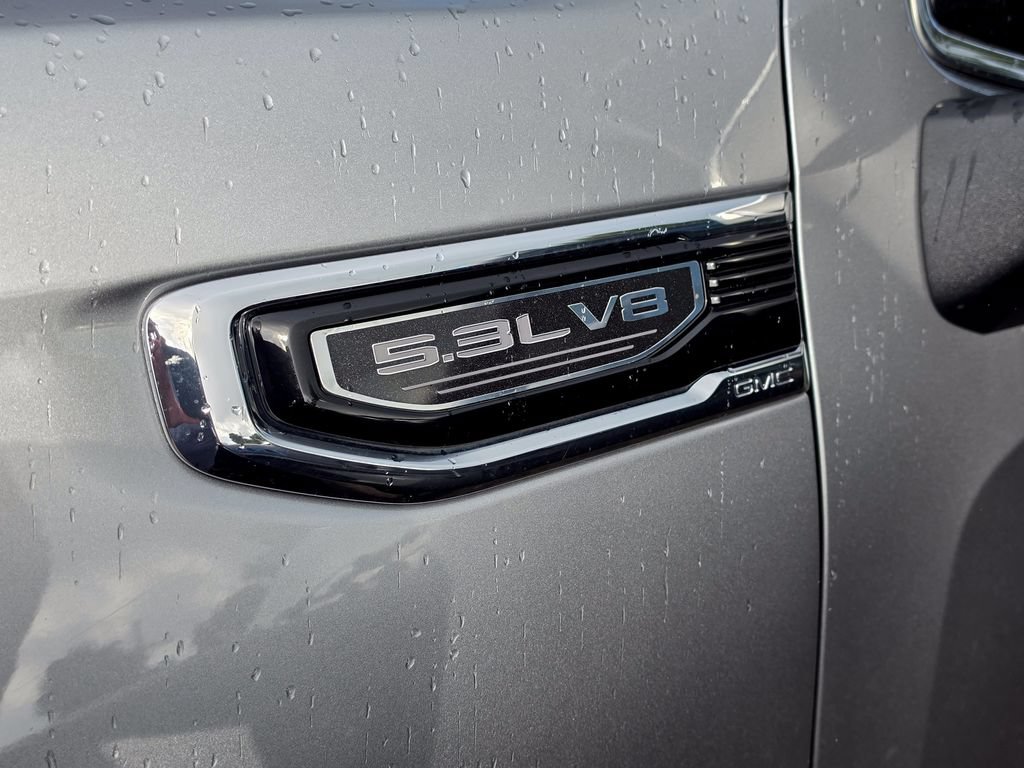 Used 2025 GMC Sierra 1500 SLT AWD/4WD image 9