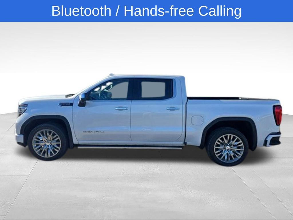 Used 2022 GMC Sierra 1500 Denali w/ Technology Package AWD/4WD image 2