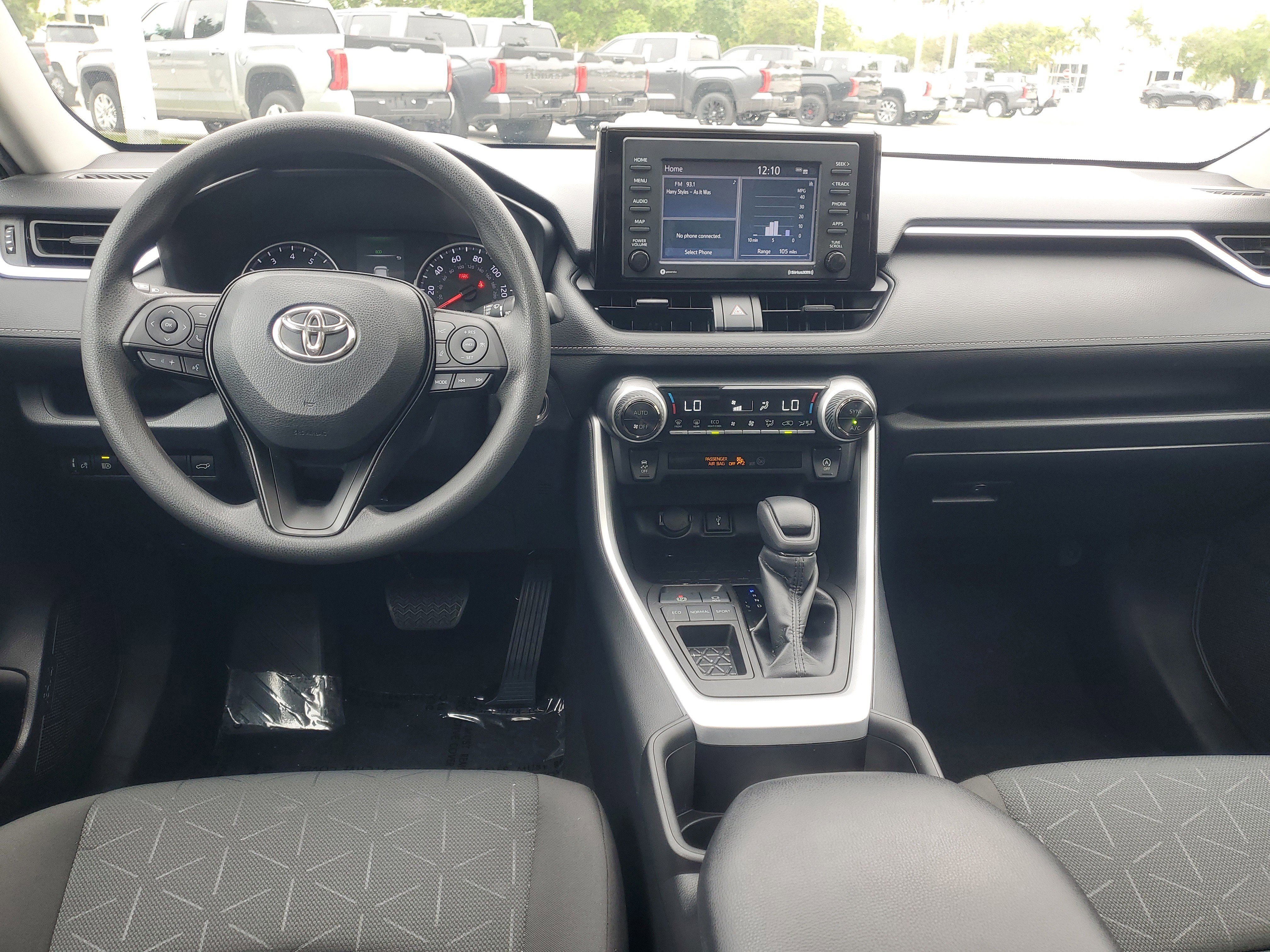 Certified 2022 Toyota RAV4 XLE w/ Convenience Package image 11