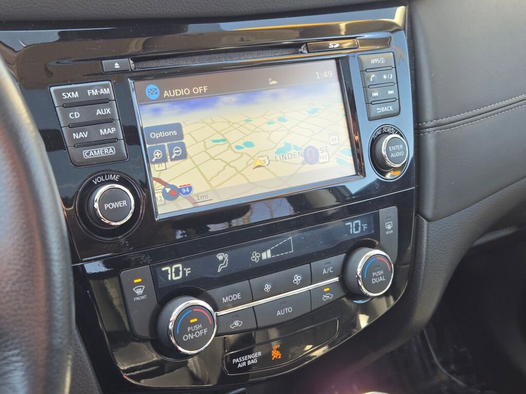 Used 2017 Nissan Rogue SL w/ SL Premium Package image 25