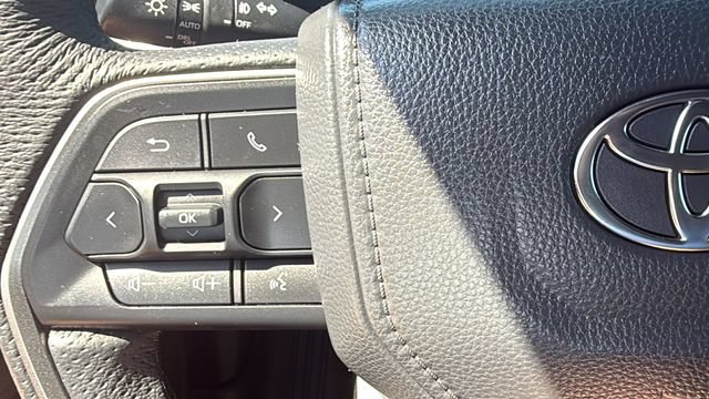 Used 2025 Toyota Tacoma SR5 w/ SR5 Upgrade Package RWD image 16