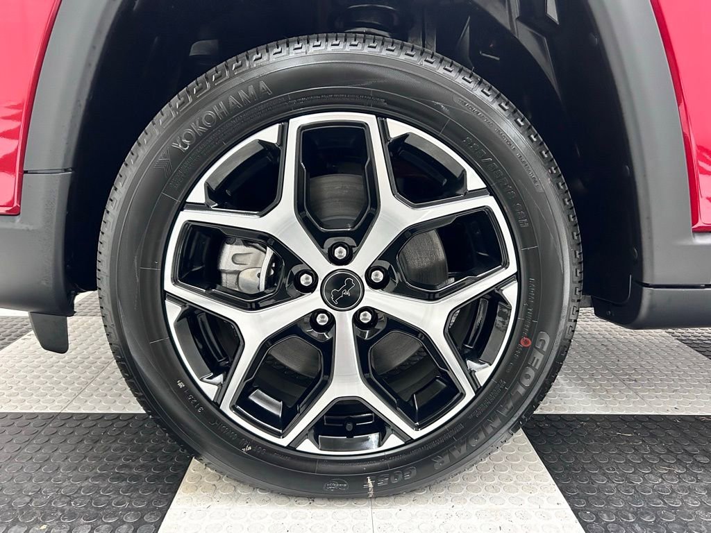 New 2026 Jeep Compass Limited image 8